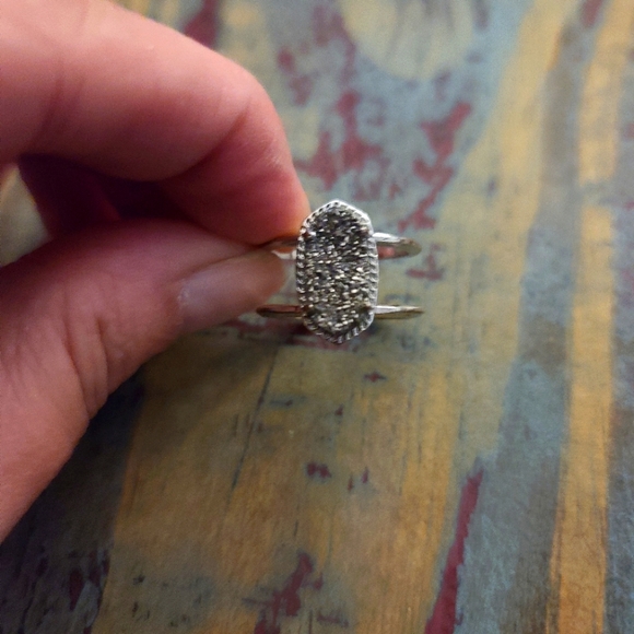 Kendra Scott Elyse Silver ring in Platinum Drusy - size 8 - Picture 3 of 4